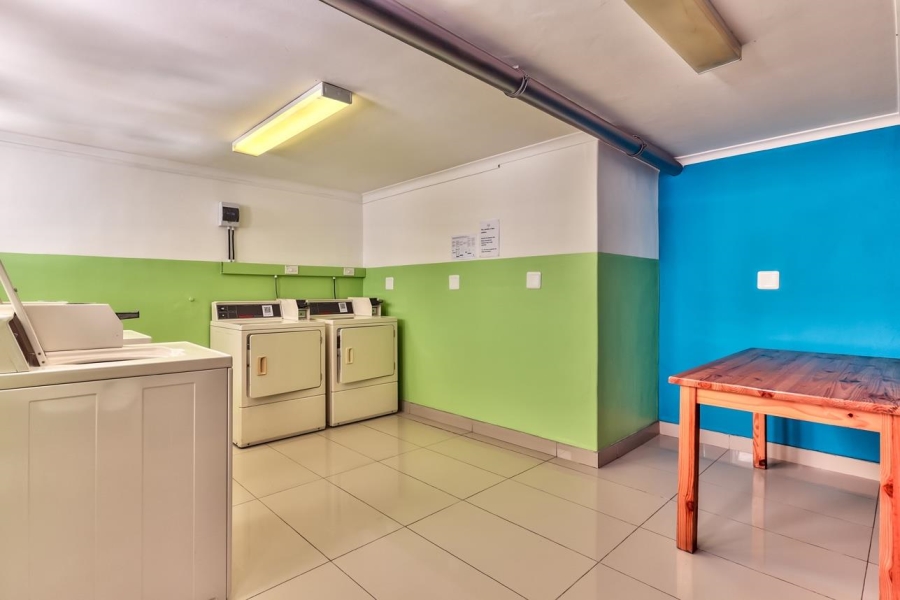 To Let 1 Bedroom Property for Rent in Cape Town City Centre Western Cape